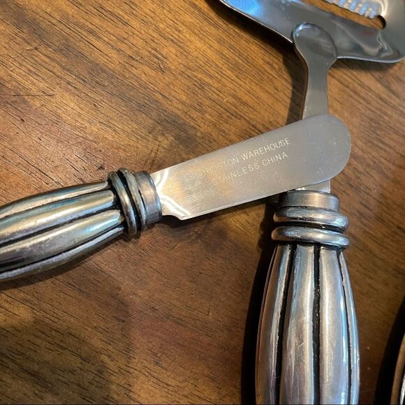 Boston Warehouse classic cheese knife set - Picture 6 of 6